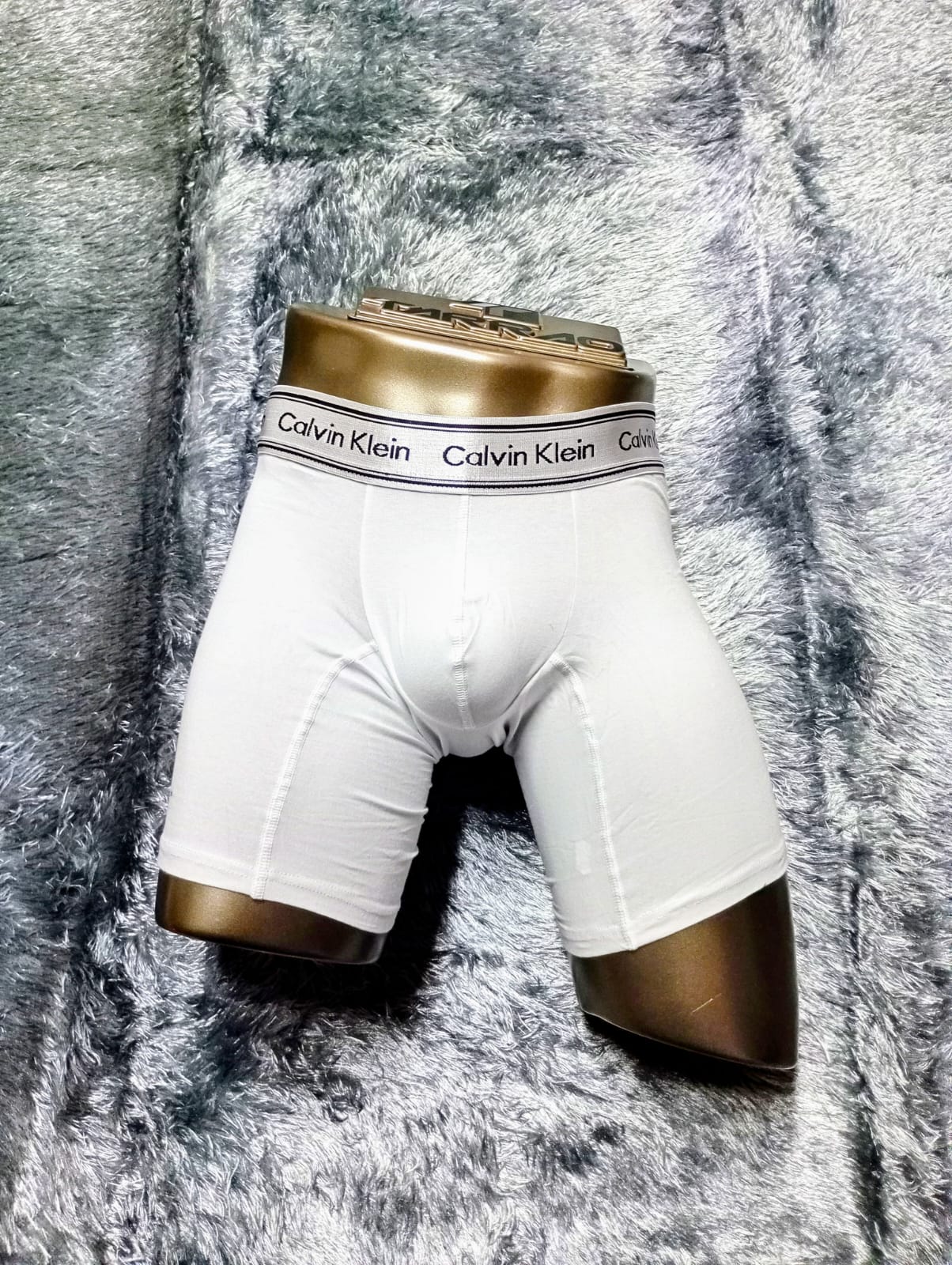CALVIN KLEIN LICRADO TALLA -M 